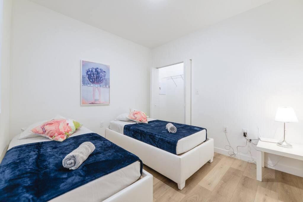 Вилла Amazing Town House 15 Min From The Beach Wfree Parking Майами Экстерьер фото
