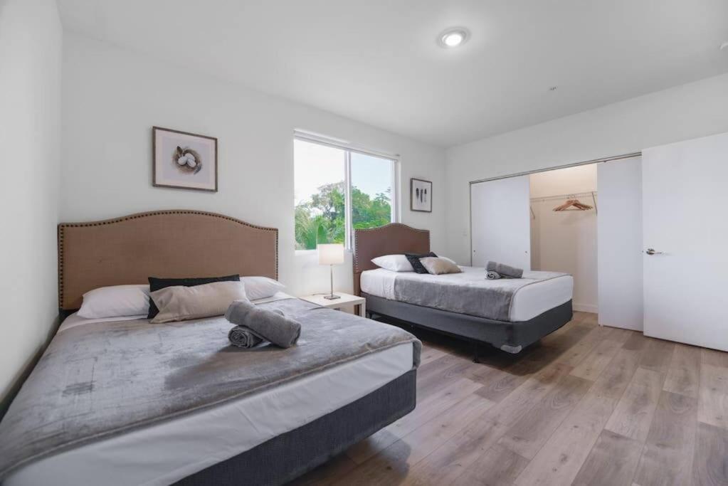 Вилла Amazing Town House 15 Min From The Beach Wfree Parking Майами Экстерьер фото
